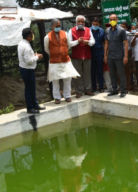 टीहरी, जौनपुर ब्लॉक के ख्यार्सी गांव में मुख्यमंत्री ने किया ग्रोथ सेंटर का लोकार्पण, जाने क्या होंगे फायदें। मुख्यमंत्री ने किया ख्यार्शी ग्रोथ सेंटर का लोकार्पण। 2