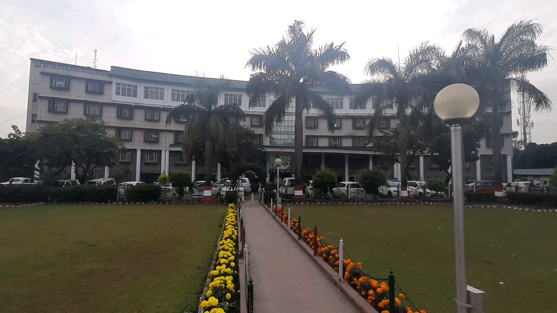 वन विभाग में कई अधिकारियों का ट्रांसफर, डीएफओ भी बदले गए, यंहा देखें पूरी लिस्ट। 3 Uttarakhand Secretariat