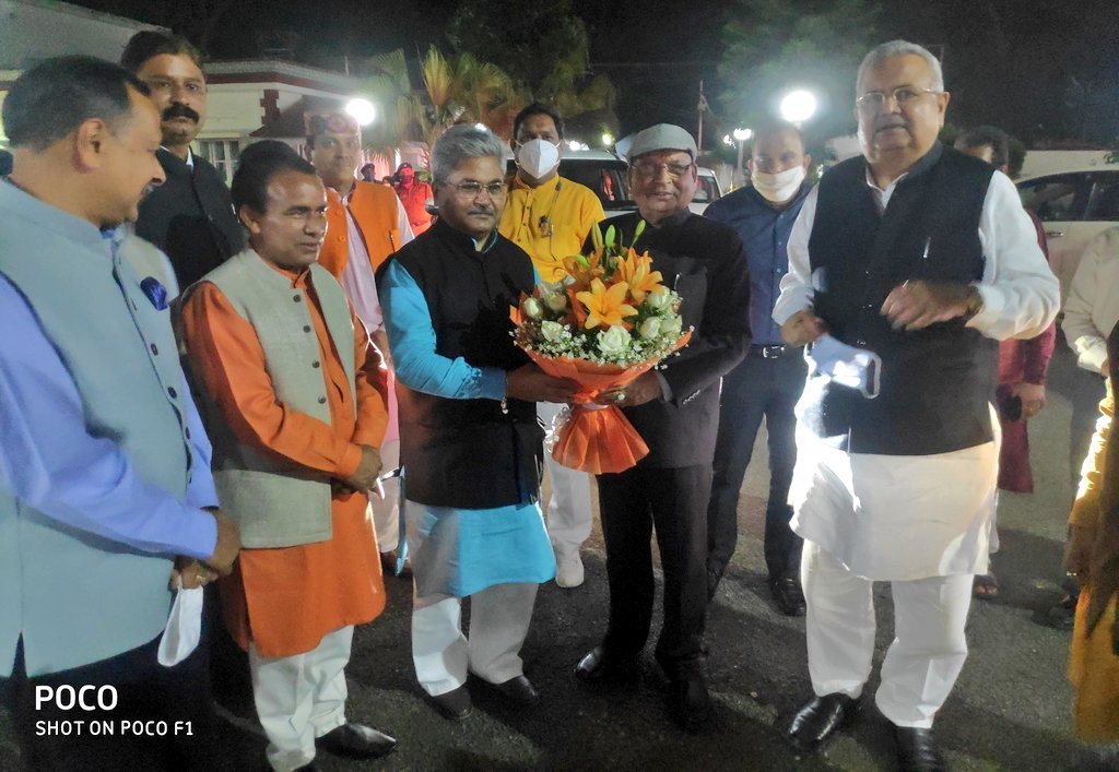 उत्तराखंड में नए मुख्यमंत्री लगभग तय, रात से पहुंचने लगे सांसद, सुबह होगी घोषणा। 3 img 20210309 wa00303087719778379265746