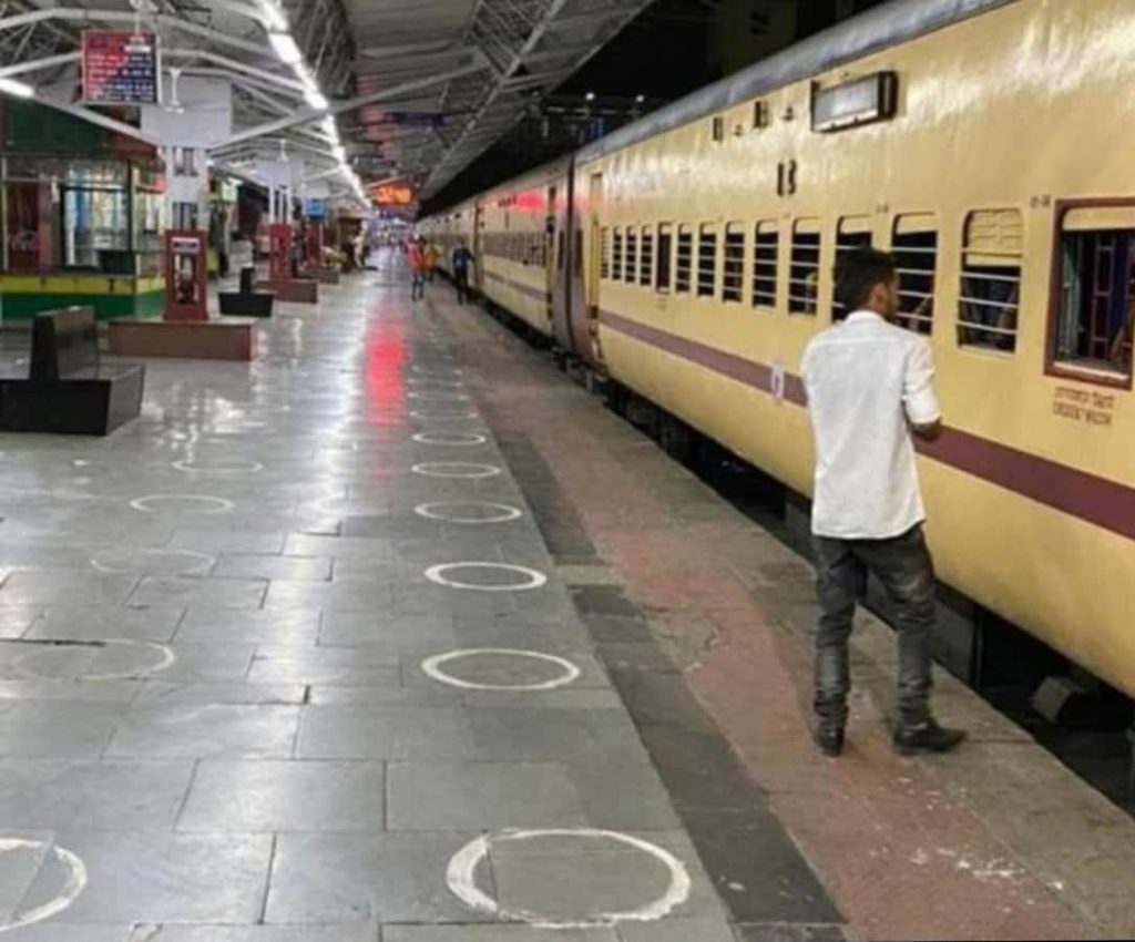 बंटवारे से पहले देहरादून से पाकिस्तान जाने वाली लाहौरी एक्सप्रेस आज भी चलती है उसी रुट पर | dehradun railway station 4 dehradun amritsar lahori express