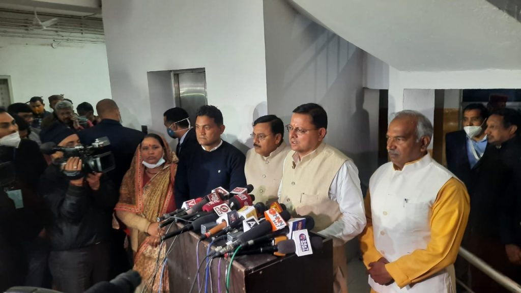 विधानसभा शीतकालीन सत्र : सदन में बताई जा रही जनरल बिपिन रावत के शौर्य की कहानियां, आप भी जाने | Tribute to late Bipin Rawat 4 img 20211209 wa00006634724784447425007