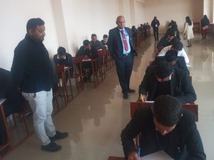 उत्तराखंड टेक्निकल यूनिवर्सिटी में शुरू हुई सेमेस्टर परीक्षाएं, डिजिटली प्रक्रिया के तहत परिक्षाएं कई मायनों में अहम | UTU semester exam 2 VC utu uttarakhand