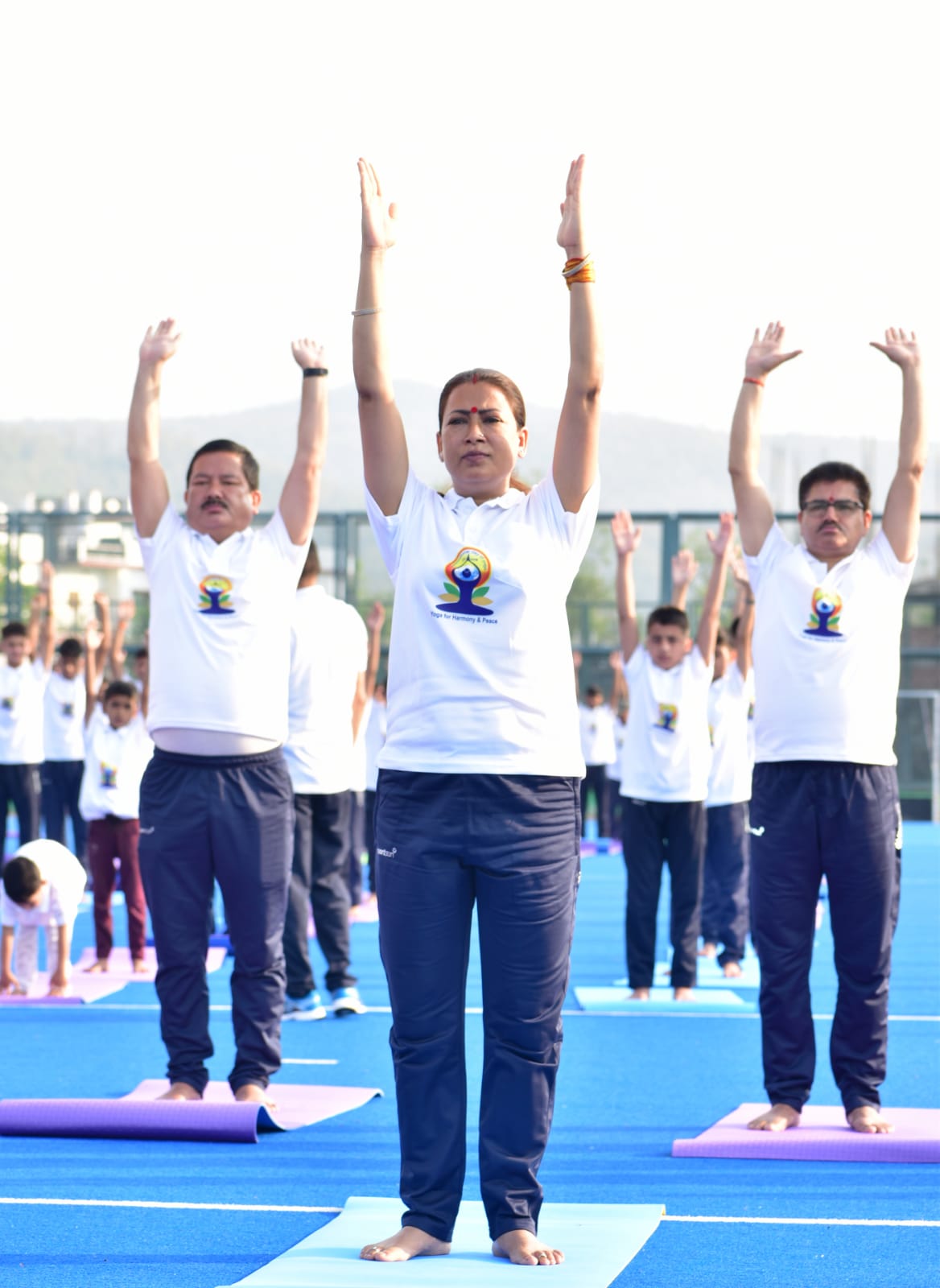 रायपुर स्पोर्ट्स कॉलेज में अंतरराष्ट्रीय योग दिवस पर मंत्री ने खिलाड़ियों संग किया योग | 9th International Yoga Day 21 June 2023 2 21 June 2023 9th International Yoga Day