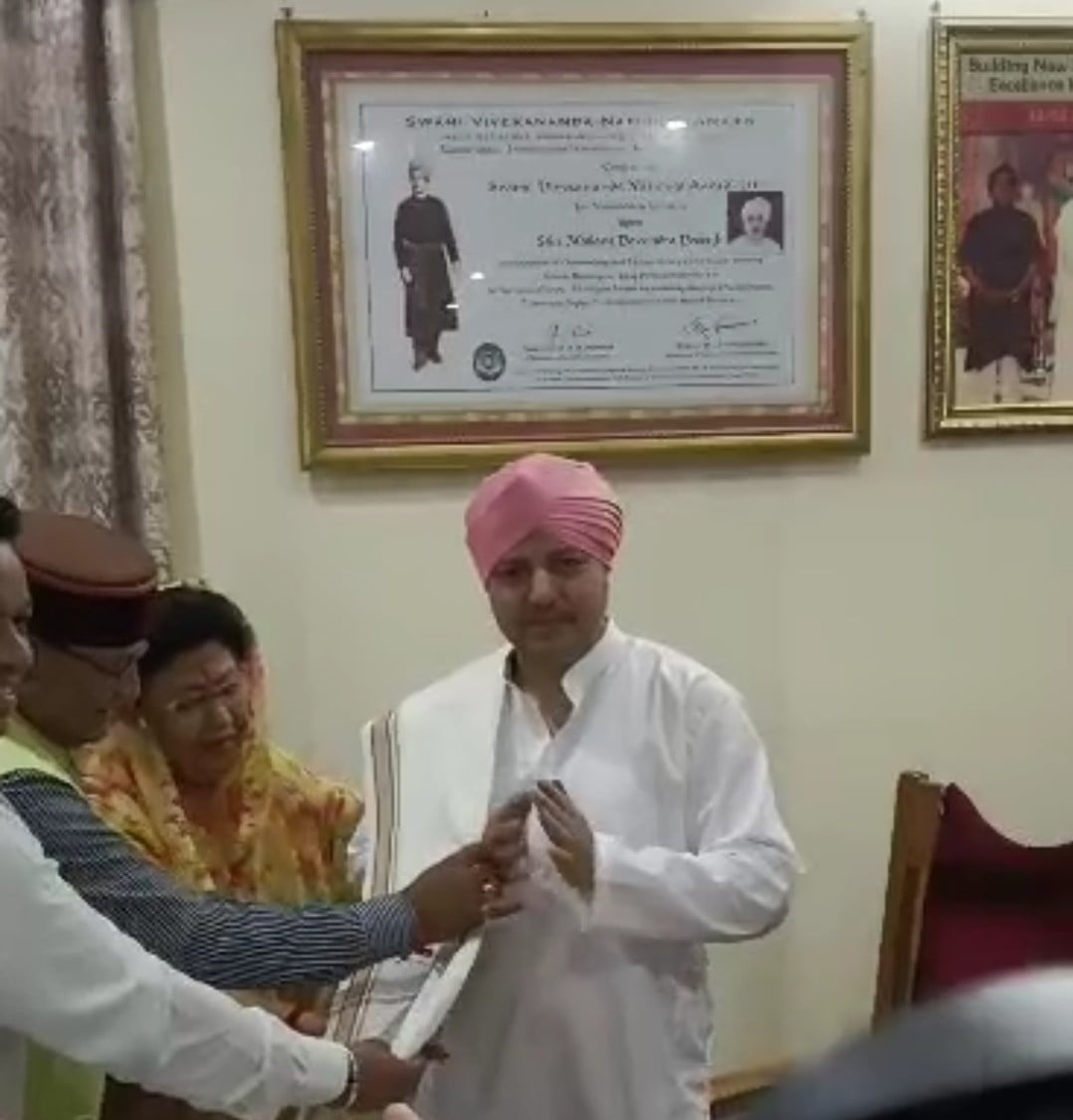 Tehri sansad and BJP representative in Darbar Sahib 