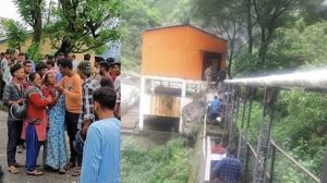 सीएम धामी के निर्देश पर हुई बैठक, कार्यदाई संस्थाओं से मांगे सुझाव, चमोली जैसे हादसे को रोकने के लिए ACS ने ली बैठक | ACS Radha Raturi took meeting to avoid incident like chamoli 4 Arresting in Chamoli Tragedy