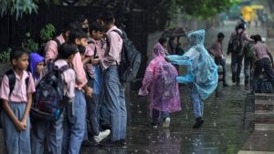 बिगड़ते मौसम के चलते फिर बंद हुए स्कूल, अब यहां के हुए स्कूल बंद | School closed due to Monsoon 3 School closed due to Monsoon