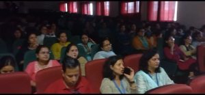 SGRR University: एसजीआरआर यूनिवर्सिटी में मनाया गया चंद्रयान 3 की सॉफ्ट लैंडिंग का जश्न, यूनिवर्सिटी में किया गया सीधा प्रसारण | Chandrayan 3 Landing Live Telecast in SGRR University 4 Chandrayan 3 Landing Live Telecast in SGRR University