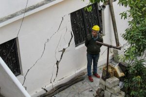 Helang News : हेलंग में मकान हुआ जमींदोज, 2 लोगों ने तोड़ा दम, घायल अस्पताल में भर्ती | House Ruined in Helang Chamoli 2 House Ruined in Helang Chamoli