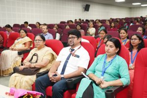 Mental Health Seminar In Dehradun : एसजीआरआर यूनिवर्सिटी में आयोजित हुआ 1 दिवसीय राष्ट्रीय सेमिनार, मानसिक स्वास्थ्य विषय पर दी जानकारियां | SGRR University Conduct 1 Day Mental Health Seminar 3 SGRR University Conduct 1 Day Mental Health Seminar