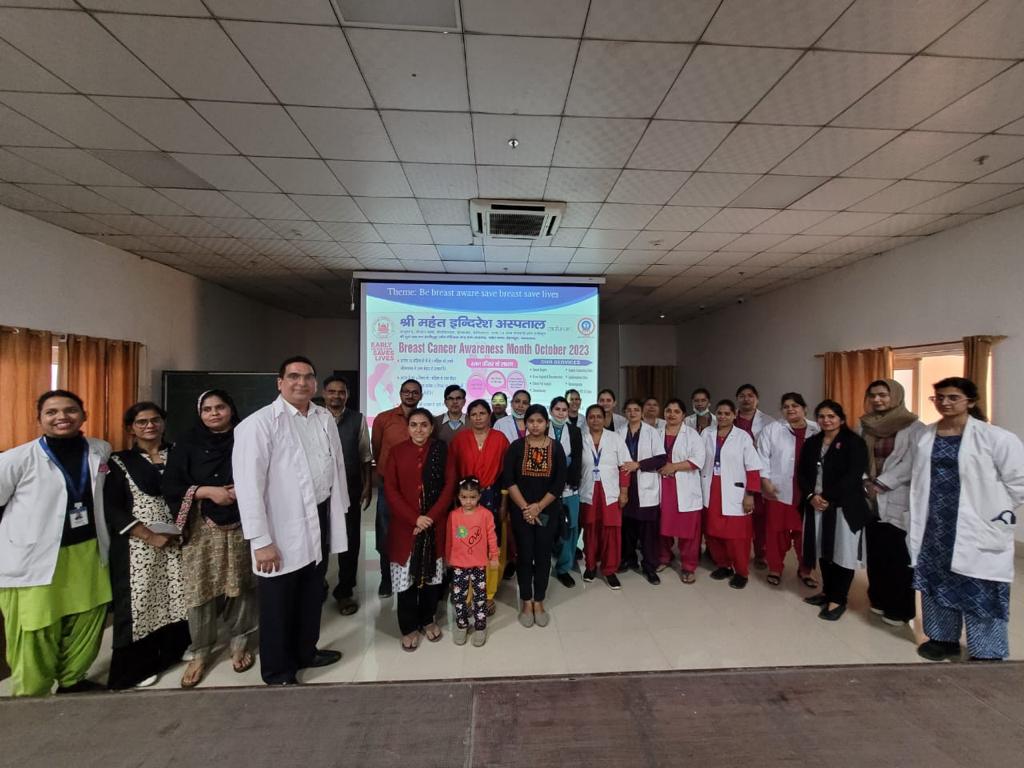 Breast cancer in India : हर 13 मिनट में होती है एक महिला की मौत, स्तन कैंसर को बिल्कुल इग्नोर ना करे, यहां जाने इस से जुड़ी सभी जरूरी जानकारी। 3 Breast cancer in India