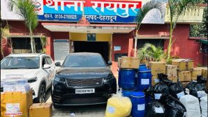 Haridwar Fake Medicine Factory : नकली दवा बनाने वाली फैक्टरी पर छापा , 29 लाख से ज्यादा नकली दवाइयां बरामद..| Dehradun Police Raid Haridwar Fake Medicine Factory 3 Haridwar Fake Medicine Factory