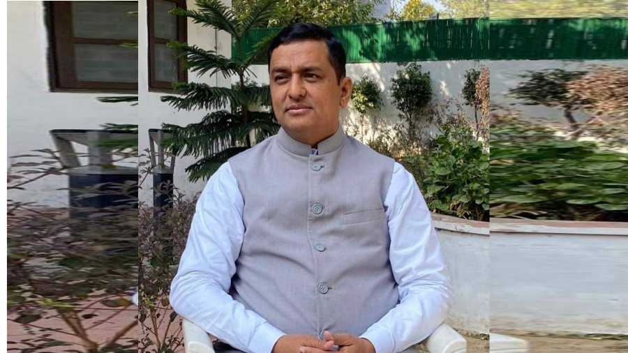 स्वास्थ्य सेवा से जुडे चिकित्सकीय उपकरणों के लिए सांसद अनिल बलूनी ने उठाया बड़ा कदम, सांसद निधि से दूरस्थ जनपद के लिए 35 लाख देने का ऐलान 1 Anil baluni