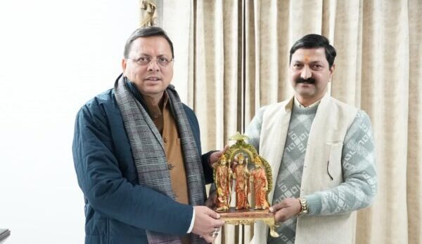 बीकेटीसी अध्यक्ष अजेंद्र अजय ने मुख्यमंत्री पुष्कर सिंह धामी से की भेंट, यात्रा व्यवस्थाओं को लेकर की चर्चा 1 IMG 20240125 WA0043 e1706192545884