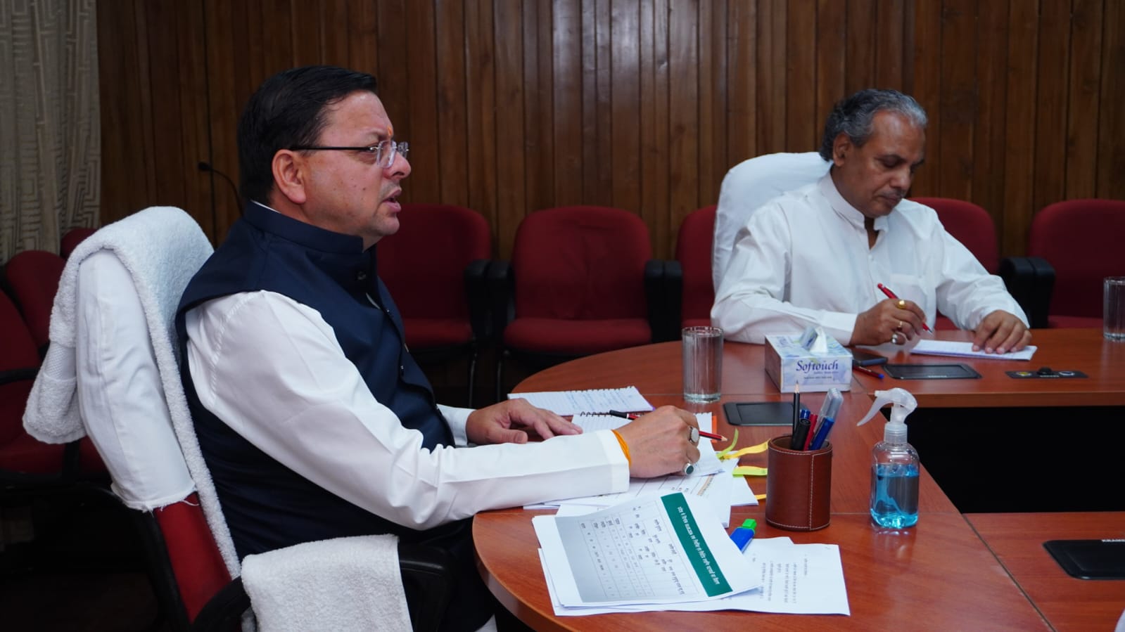 चारधाम यात्रा चुनौती भी है और परीक्षा भी, अच्छा संदेश लेकर जाएं श्रद्धालु: सीएम धामी 1 04 b