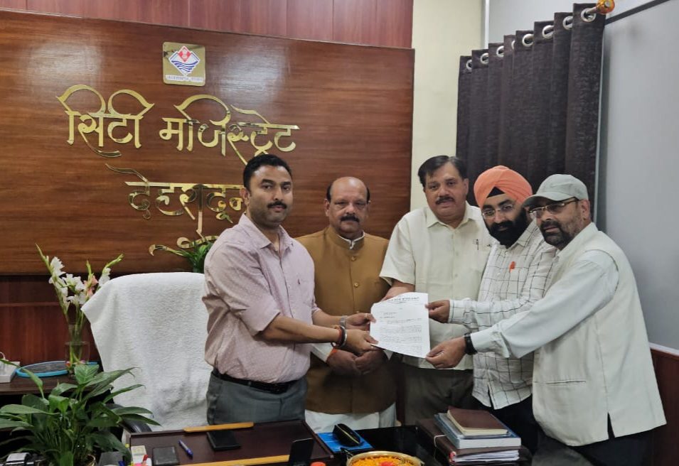 कोविड वैक्सीन मामले की उच्चस्तरीय जांच की कांग्रेस ने की मांग, राष्ट्रपति को भेजा ज्ञापन, चुनावी चंदे पर भी उठाए सवाल 1 IMG 20240502 WA0070