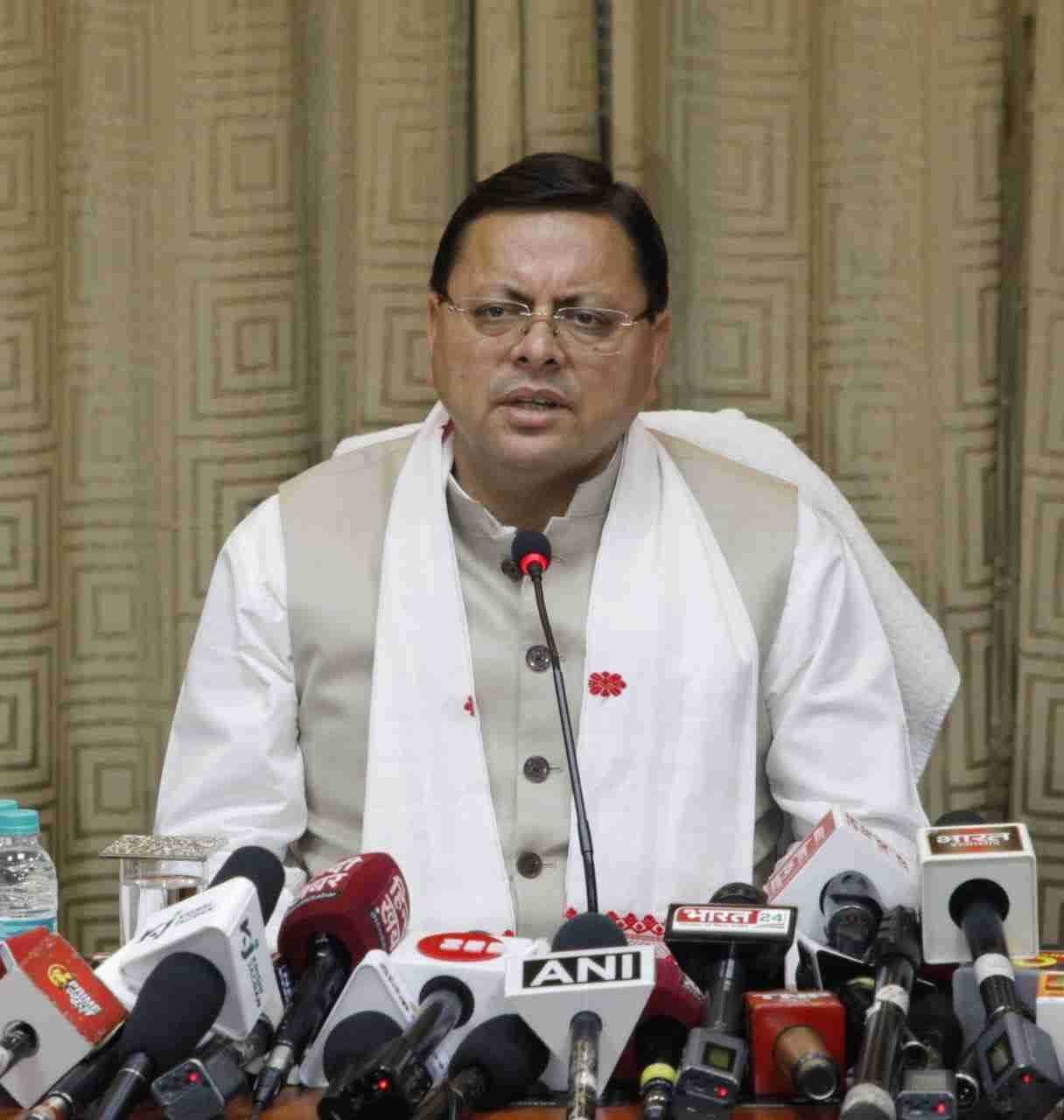 उत्तराखंड कैबिनेट बैठक में कई बड़े फैसले, चारधाम के नाम पर नहीं बनेंगे अब ट्रस्ट, जानिए सभी निर्णय.. 1 1721309721 IMG 20230929 WA0013