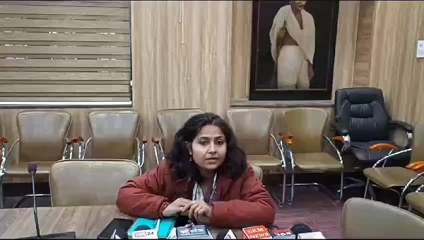 सीडीओ झरना कमठान ने ली पीएम विश्वकर्मा की समीक्षा बैठक, अधिकारियों को दिए आवश्यक दिशा-निर्देश 1 ias jharna kamthan