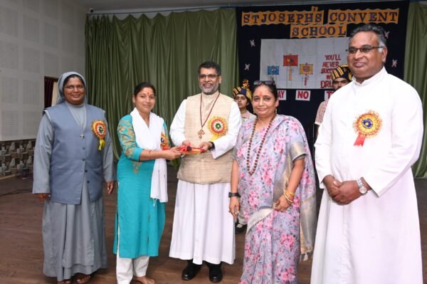 मनुष्य का शरीर एक मंदिर है जिसे नशे से हमें बर्बाद नहीं करना चाहिए : विधानसभा अध्यक्ष ऋतु खण्डूडी भूषण 1 IMG 20241026 WA0018 scaled e1729955686768