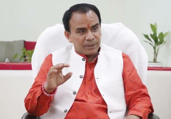 अल्मोड़ा व हरिद्वार मेडिकल कॉलेज को मिली एक दर्जन फैकल्टी, स्वास्थ्य मंत्री डा. धन सिंह रावत ने दी नियुक्ति की मंजूरी 1 dhanda