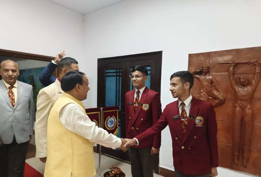 शिक्षा मंत्री डा. रावत ने किया सैनिक स्कूल घोड़ाखाल का भ्रमण, शैक्षिक गतिविधियों के साथ ही उपलब्ध संसाधनों का किया अवलोकन 1 IMG 20241107 WA0054