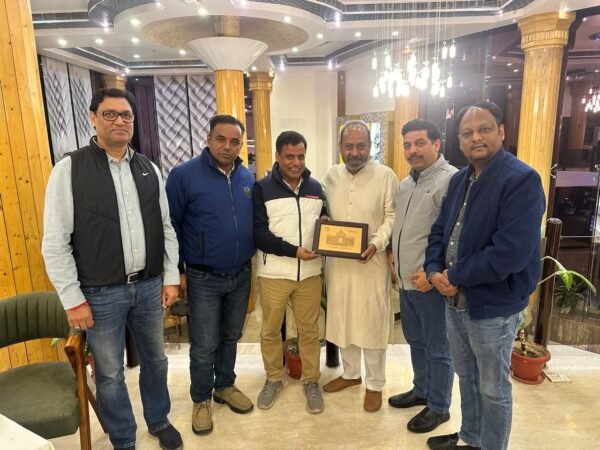 लोकसंपर्क में सोशल मीडिया का महत्वपूर्ण उपयोग – डॉ. पाठक 1 IMG 20241201 WA0000 e1732995298189