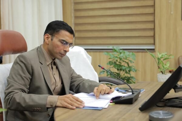 आखिर डीएम सविन बंसल ने फिर लिया जनभावना के पक्ष में सख्त निर्णय, विवादित सुद्वोवाला वाईन एवं बीयर शॉप का लाइसेन्स निरस्त 1 IMG 20250211 WA0013 e1739256190168